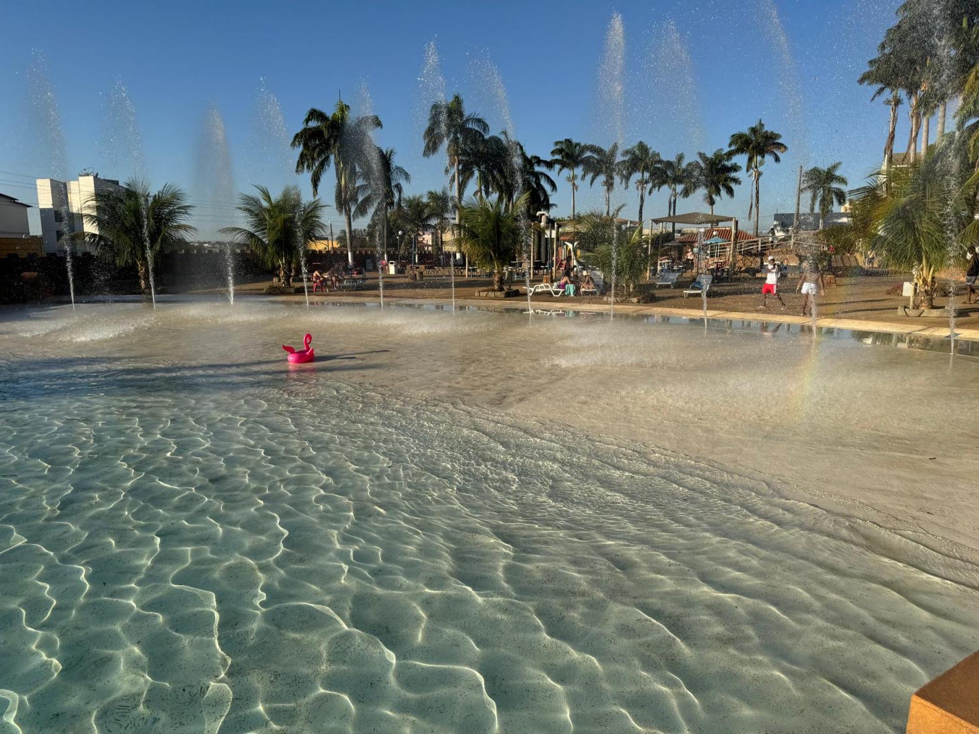 Acquaville Flat E Parque Aquatico Caldas Novas Exteriér fotografie